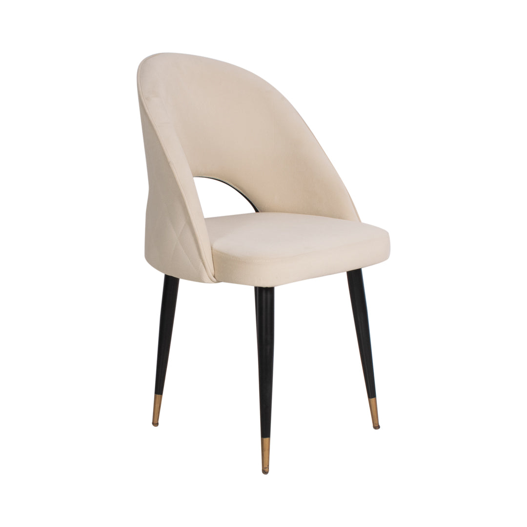 With Leo Chair