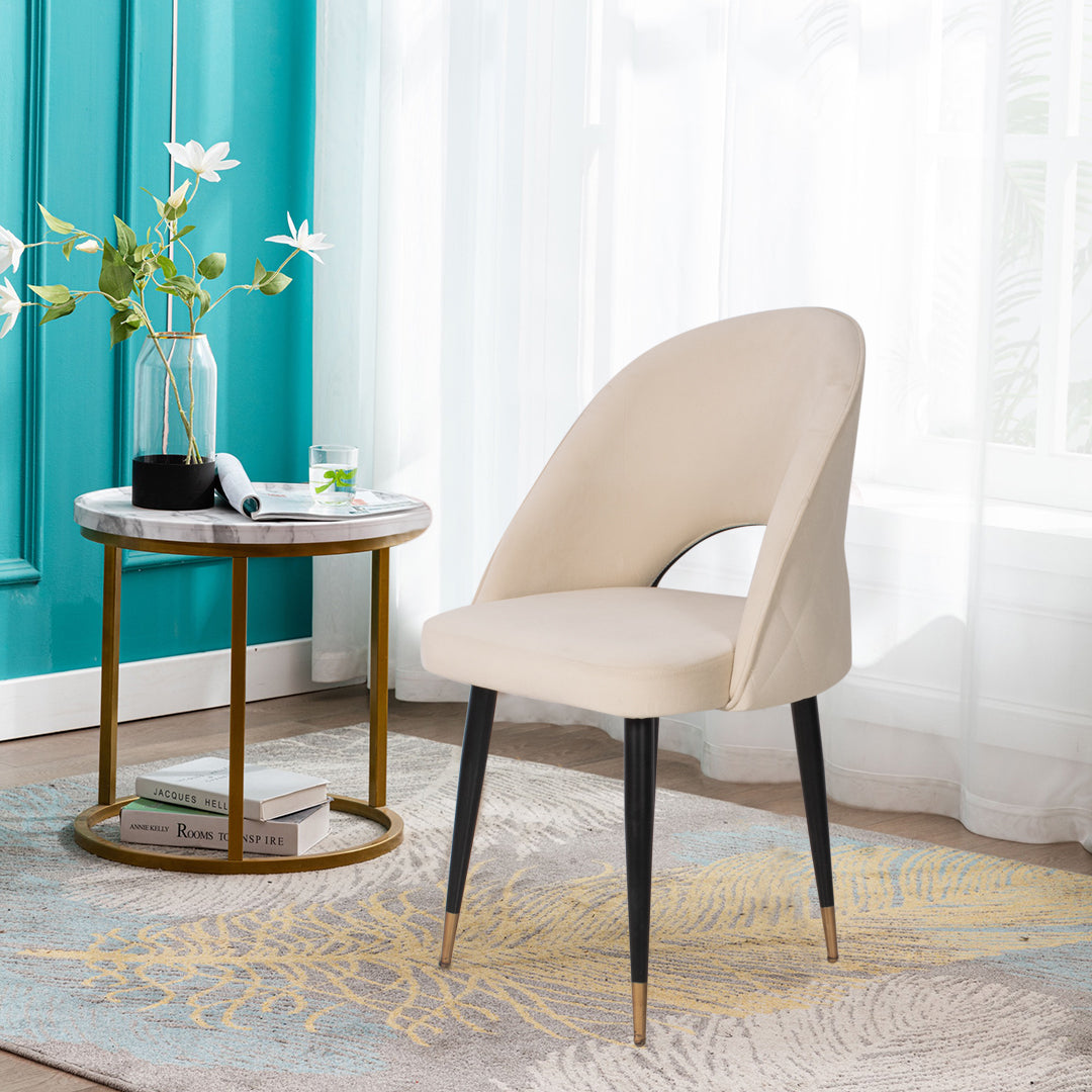 With Leo chair